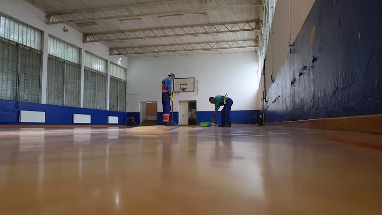 Nettoyage des salles de sport scolaires